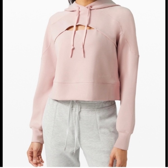 Lululemon Get Centered Cropped Hoodie – Women’s Size 10, Cozy Athleisure Top - Picture 1 of 4